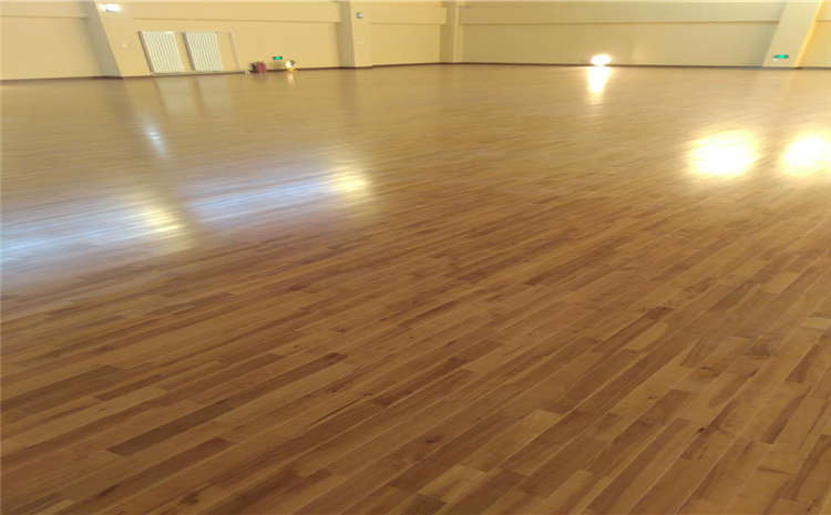 20厚舞臺實木地板每平米價格